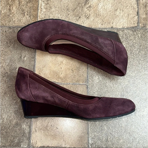 Clarks Size 8 - Picture 1 of 8